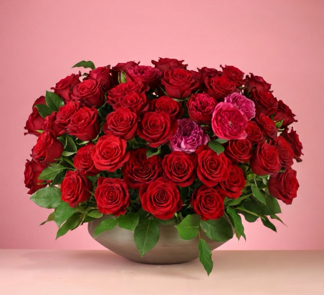 LUXE MODERN ROSES