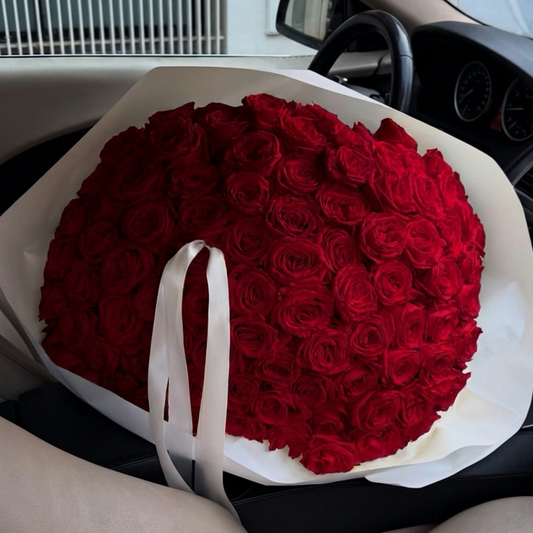 Red Velvery Roses Bouquet