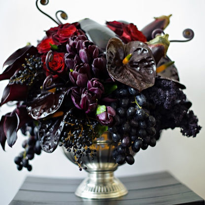 LUXE SIGNATURE PIECES – One-of-a-Kind Custom Luxury Floral Arrangements | Chicago